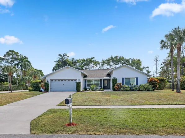 13181 La Mirada Circle, Wellington, FL 33414