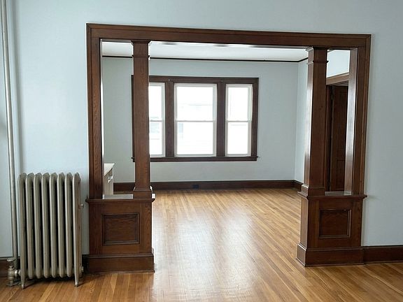 3rd image of 16 Lyons St #1