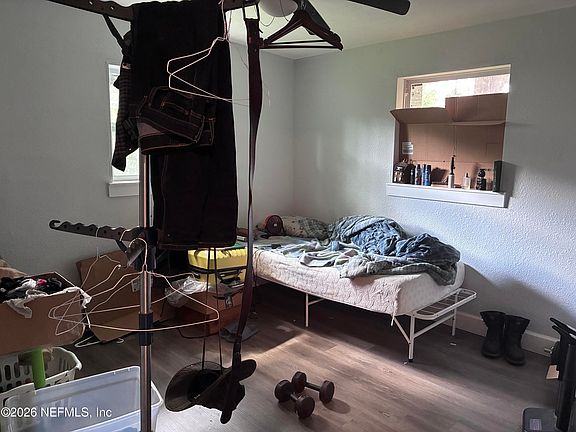 5th image of 2132 WILLIAMS Street