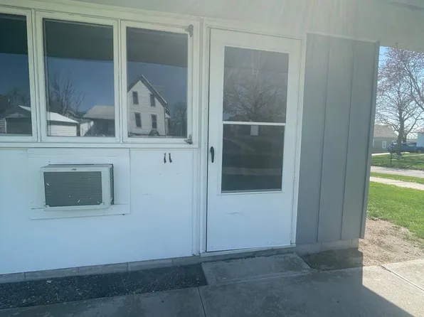 1307 7th Ave, 1307 7th Ave #11, Belle Plaine, IA 52208