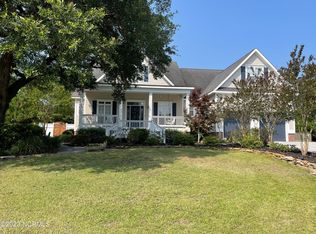 100 Cove Side Ln, Hampstead, NC 28443