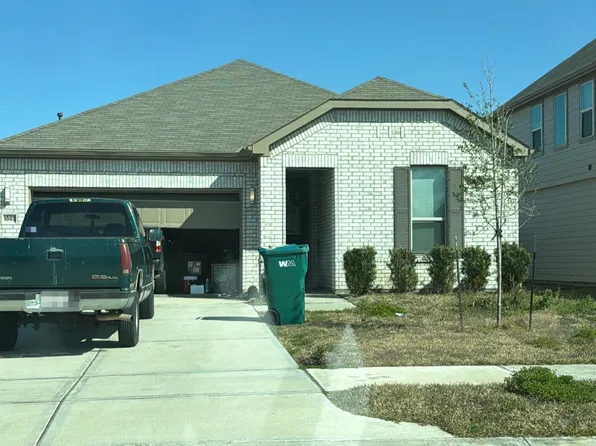 1003 Valley Crest Ln, La Marque, TX 77568