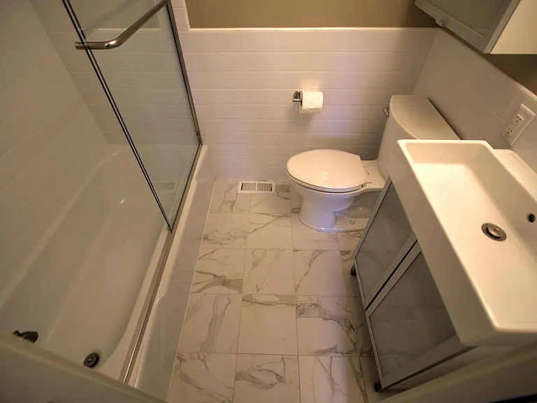 12980 NW Westlawn Ter — Photo 32