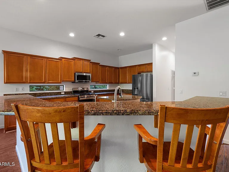 4018 E Harrison St — Photo 9