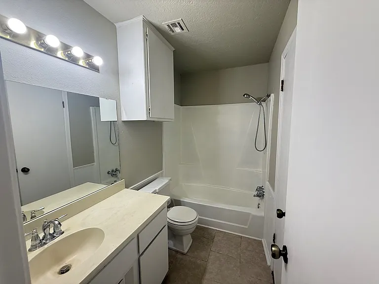242 Barrett Pl — Photo 18