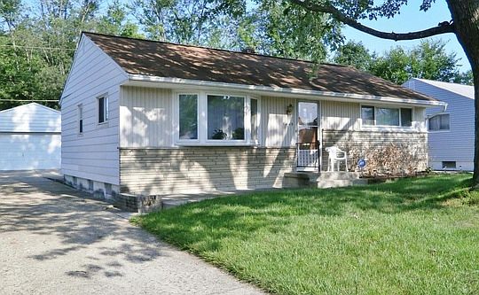 2nd image of 1445 Byron Ave