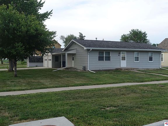2nd image of 810 E 10th St