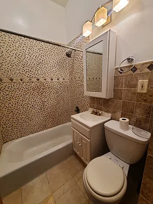 Rented by EXR | media 7