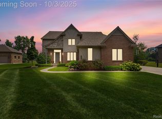 68242 Lake Angela Point, Richmond, MI