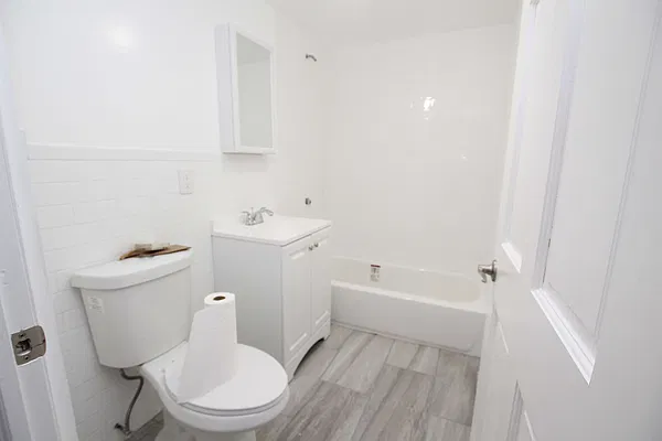 Rented by Nooklyn NYC LLC | media 6