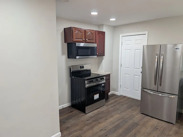 3914 Eierman Ave — Photo 3