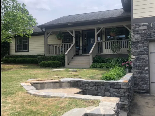140 E Bonacre Rd, Cataula, GA 31804