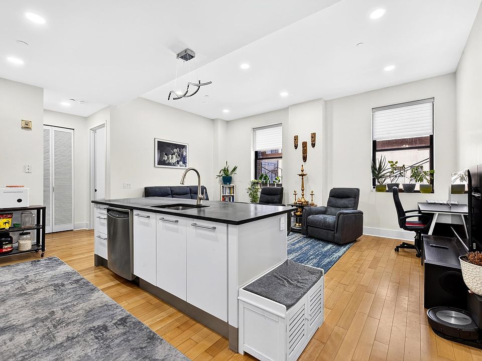 1st image of 4 Beacon Way APT 414