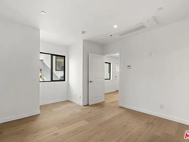 822 N Orange Grove Ave #822.5 — Photo 10