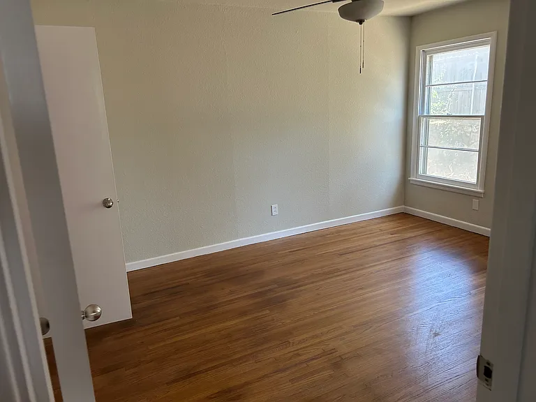 3404 Martin Lydon Ave — Photo 18