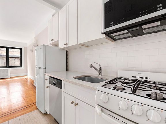 2nd image of 239 E 60th St APT 5F