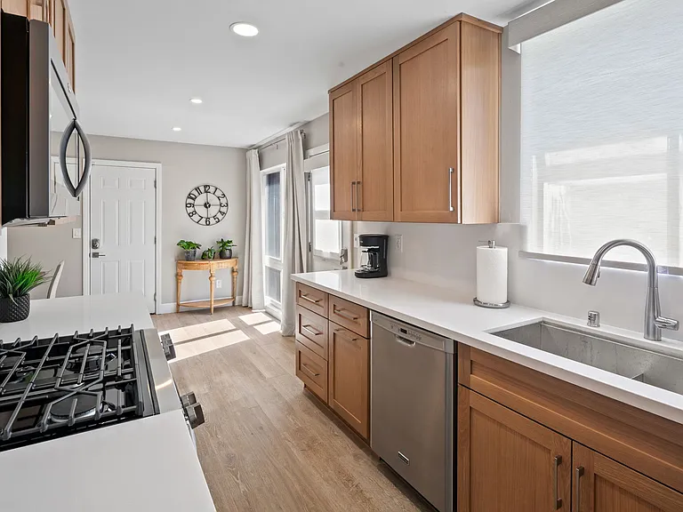 1648 El Prado Ave — Photo 19