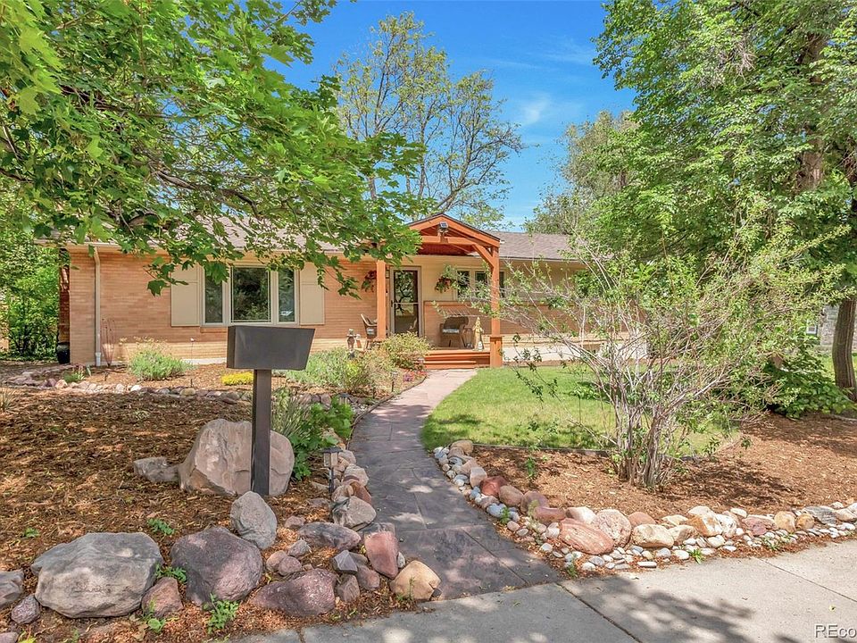1st image of 1635 Mariposa Avenue
