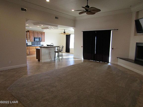 3rd image of 1411 Glengarry Ct
