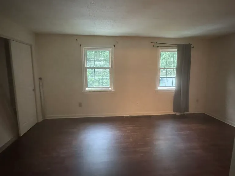4 Foxmoor Cir — Photo 12