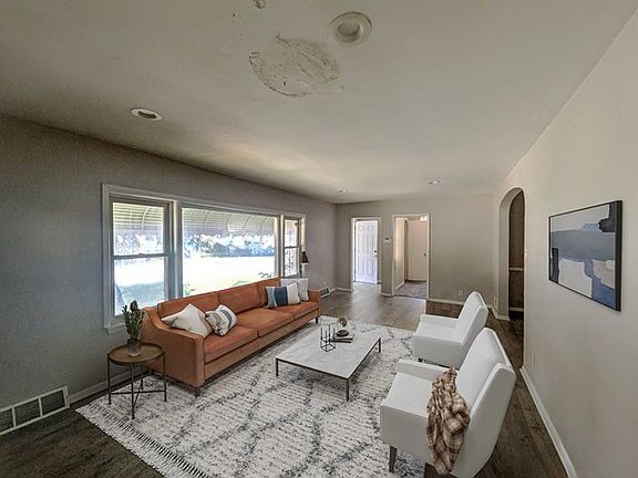 2nd image of 11527 S Parnell Ave