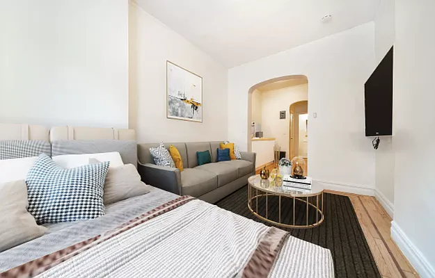 Rented by Living New York | media 9