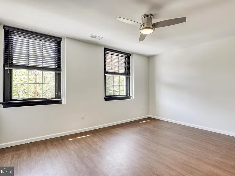 210 E Boscawen St #200 — Photo 11