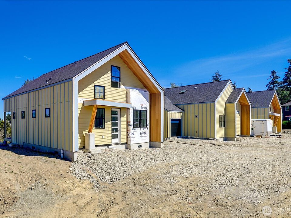 2nd image of 3910 Crosswinds Court