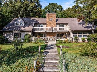 101 Bridge Ln, Reedville, VA 22539