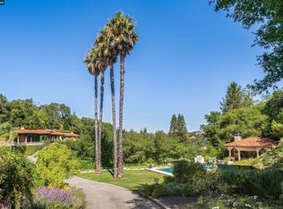 42 Tappan Ln, Orinda, CA