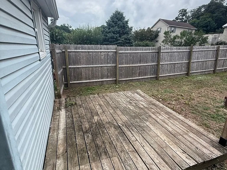 64 S Front St — Photo 18
