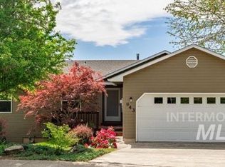 943 Colt Rd, Moscow, ID 83843