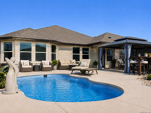 2nd image of 10242 Juniper Oaks