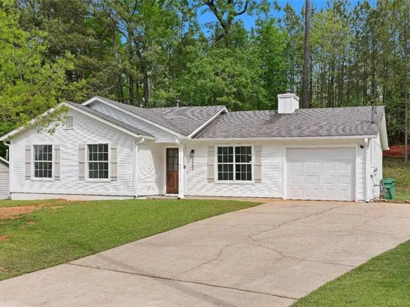 2383 Deep Shoals Cir, Decatur, GA 30034
