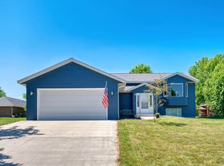 1113 9th St, Gaylord, MN 55334