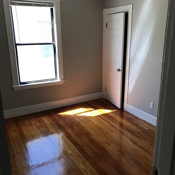 682 Columbia Rd #3A — Photo 2
