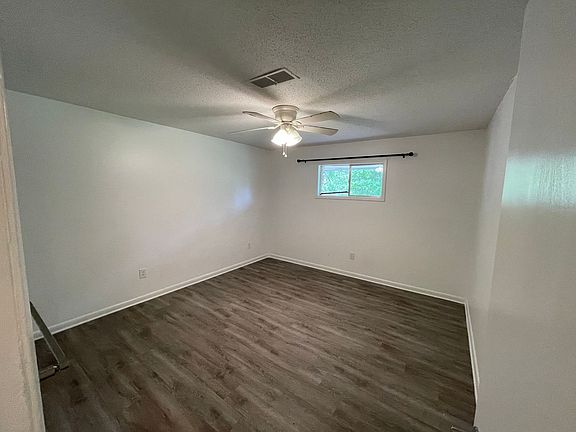 4th image of 3312 Northview Dr #A