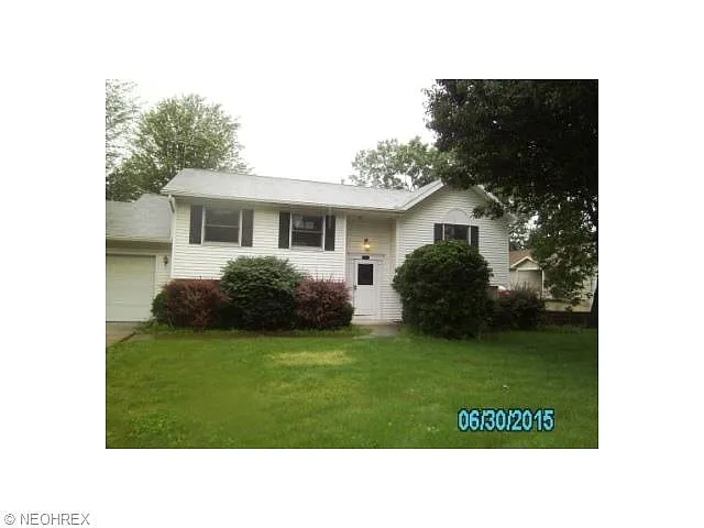 1017 S Court St photo 1