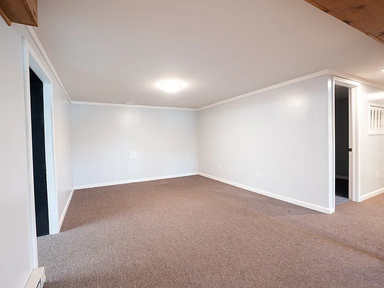 1330 Logan St — Photo 20