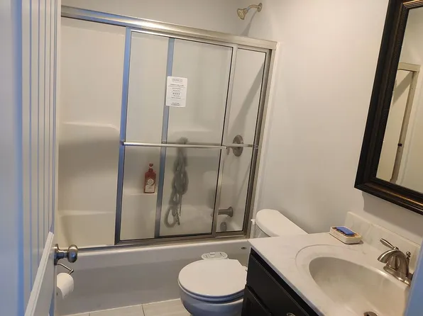 907 Southwood Dr, Shippensburg, PA 17257