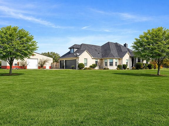 2nd image of 4054 Hanna Way