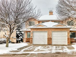 109 S Scenic Acres Ter NW, Calgary, AB T3L1Y4