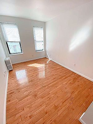 1st image of 3070 32nd St APT 3