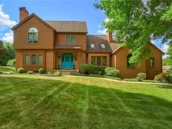 90 Primrose Cir, Butler, PA 16002