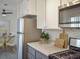 7582 Magnolia Ave, Riverside, CA 92504