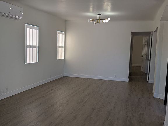 4th image of 1417-1419 Milton Ave #1417