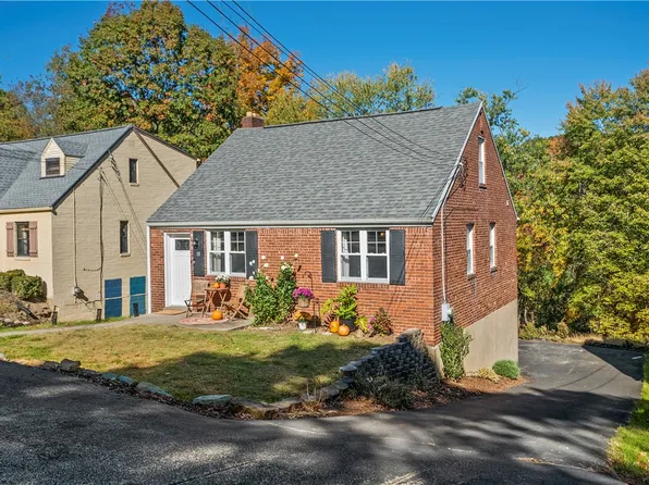 118 Sunset Dr, McKnight, PA 15237