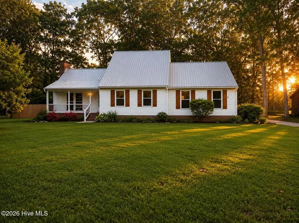 9 Cherokee Drive, Havelock, NC 28532