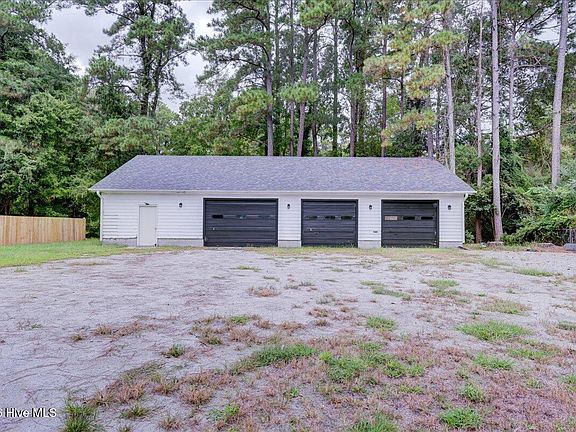 4th image of 1 W Thurman Road