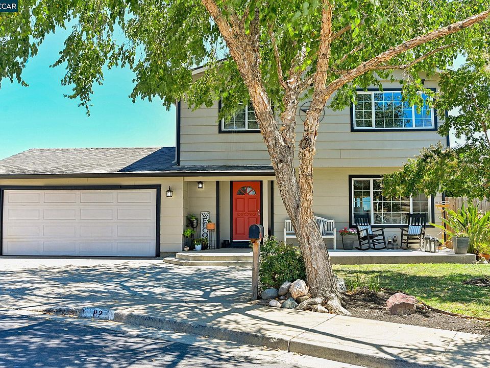 1st image of 82 Cormorant Ct